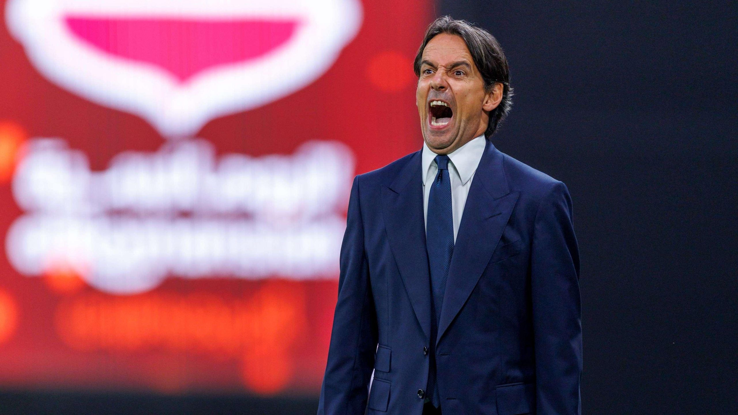 طبيب سعودي يفضح: إنزاجي خالف المعايير ودمر نجوم الهلال بإصابات متتالية!