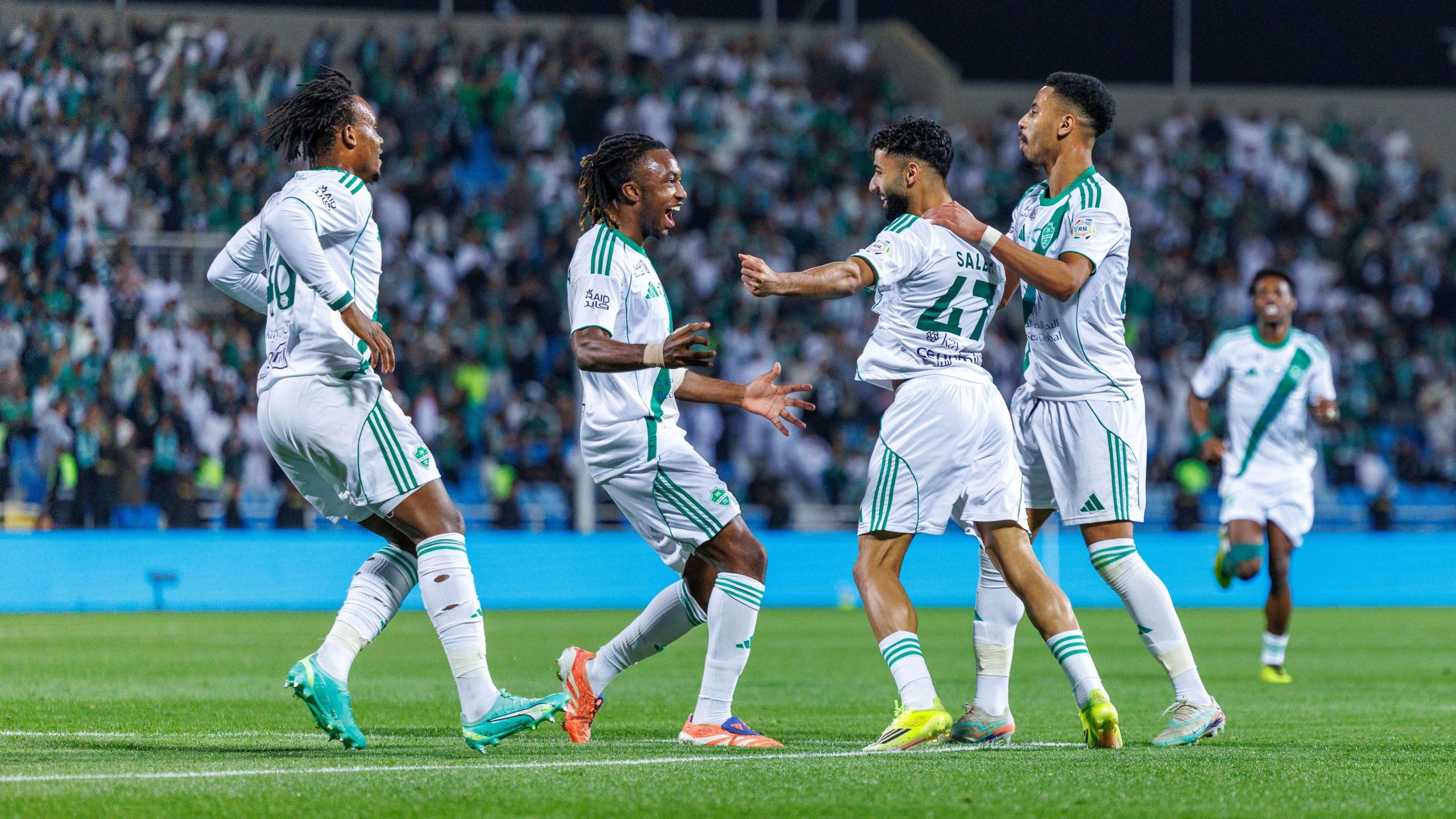 الأهلي يقلب الطاولة قبل الفيحاء: إيبانيز خارج الحسابات وعودة منتظرة ومفاجأة برازيلية!