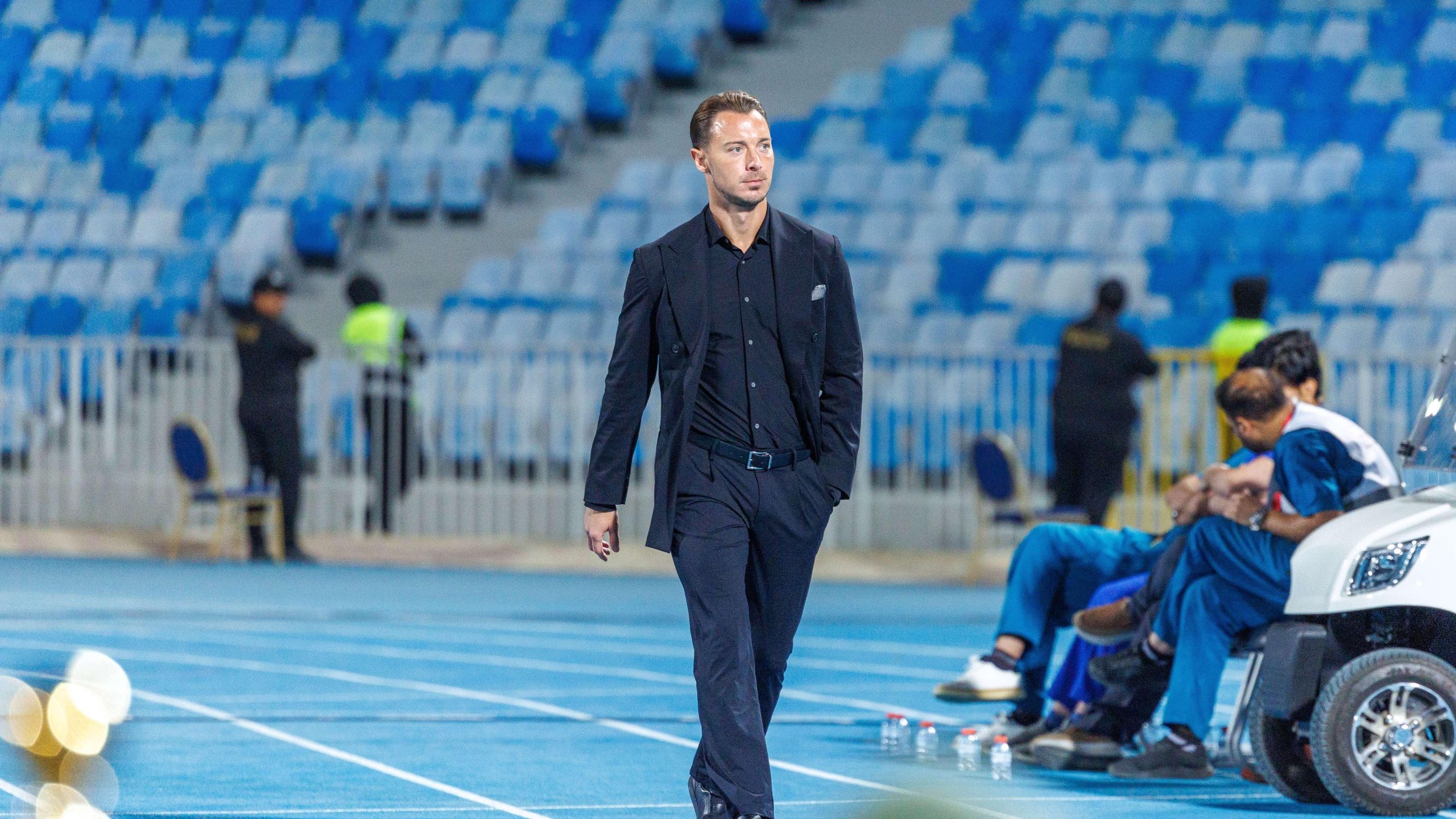 يايسله يفجرها: ‘المباراة سُرقت وحكمٌ يطلب نسيان الدوري’.. غضب أهلاوي يعصف بدوري روشن!