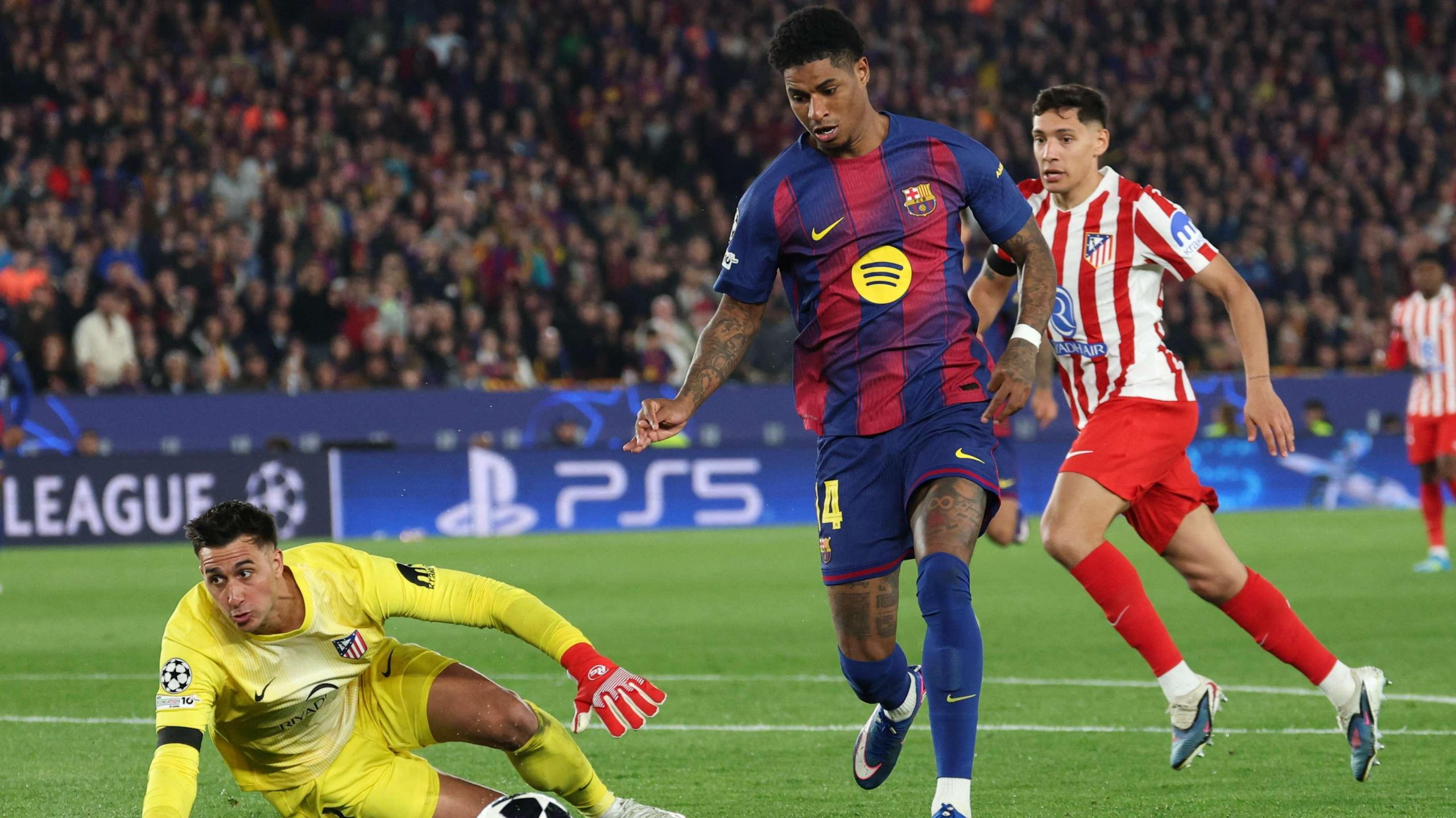 خوان موسو حارس أتلتيكو مدريد يدافع عن زميله ويفجر غضبه: ‘لا تقللوا من مجهودنا بسبب لقطة تافهة!