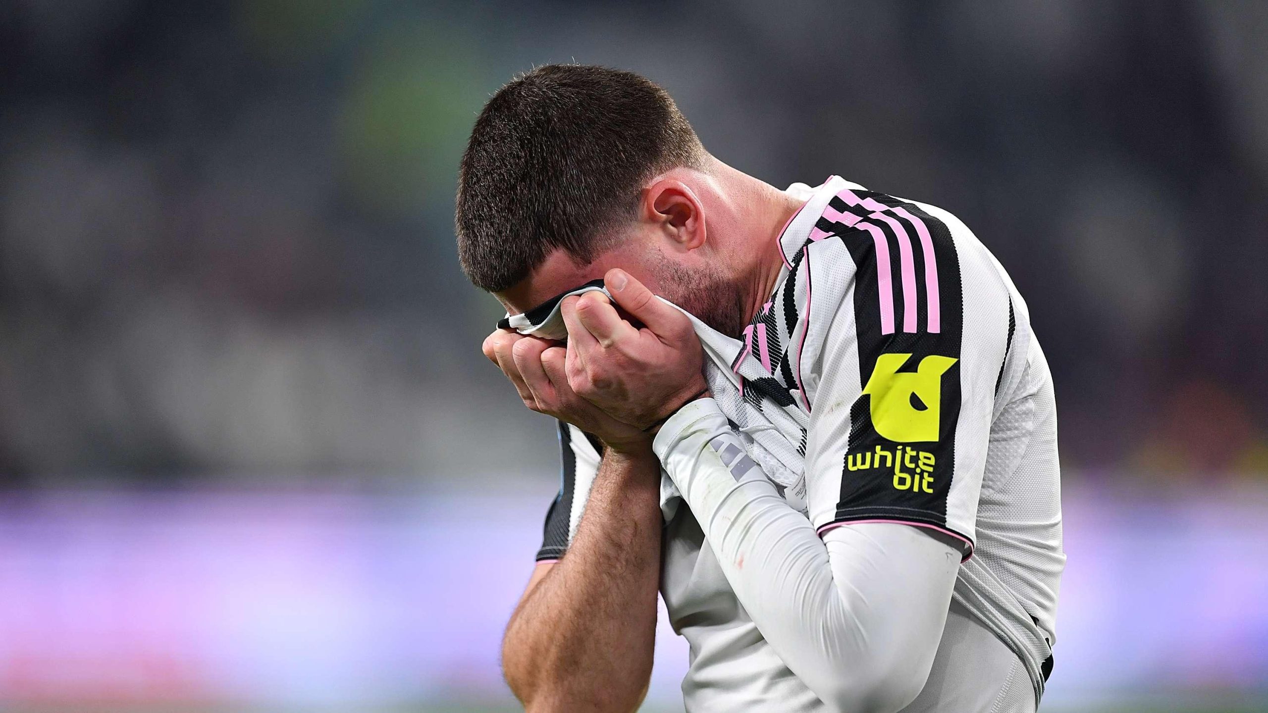 فلاهوفيتش ويوفنتوس: 6 ملايين يورو تحسم مصير النجم الصربي