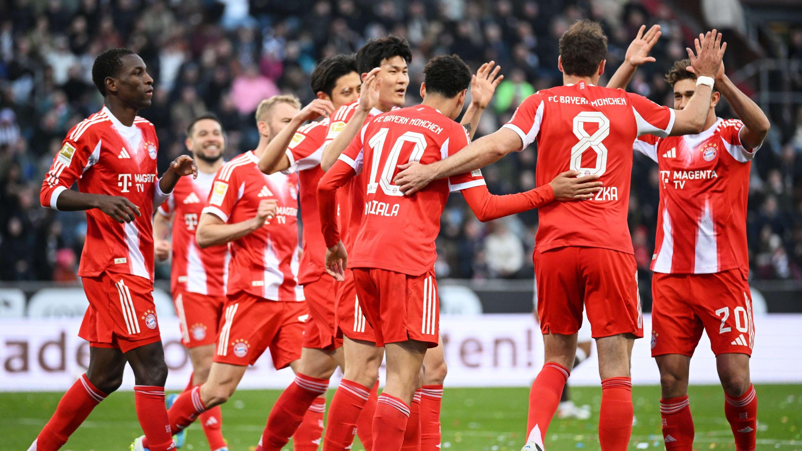 بايرن ميونخ يدك حصون سانت باولي بخماسية نظيفة ويُطلق صافرة إنذار للعملاق الملكي!