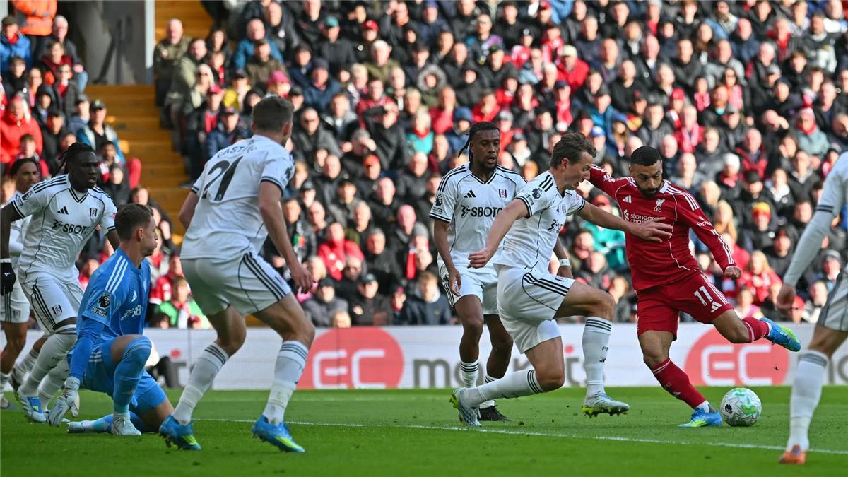 ملخص وأهداف مباراة ليفربول ضد فولهام وصلاح يتألق في الدوري الإنجليزي