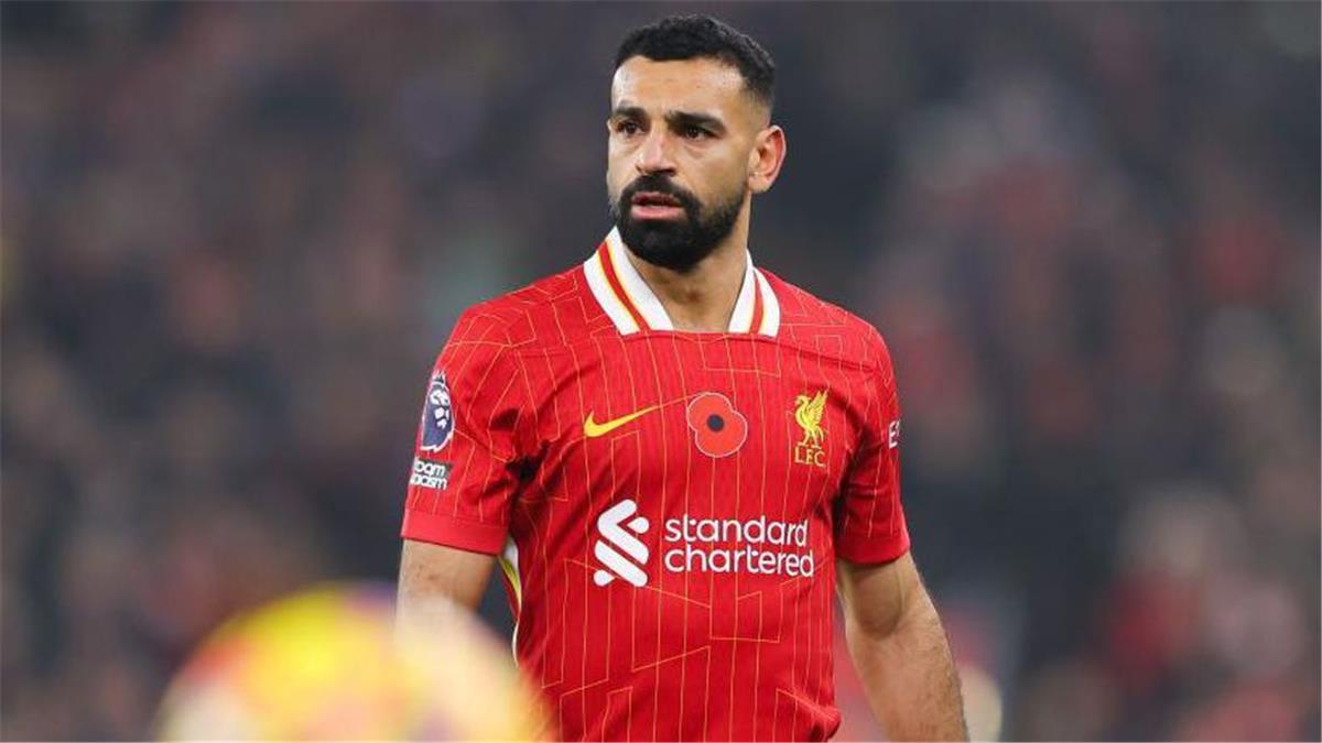 مفاوضات محمد صلاح والدوري السعودي تشتعل: هل يحسم الفرعون وجهته القادمة؟