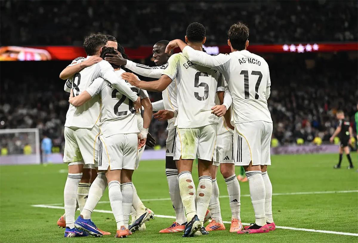 حصريًا: الكشف عن مستقبل ديفيد ألابا مع ريال مدريد وموعد رحيله المحتمل!