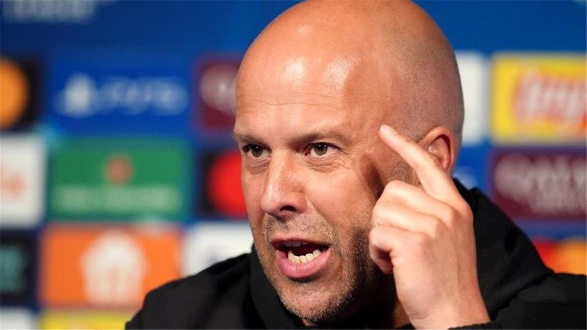 سلوت يفك شفرة أزمة ليفربول قبل قمة باريس سان جيرمان: الثقة الدفاعية وهدر الفرص صداع الريدز