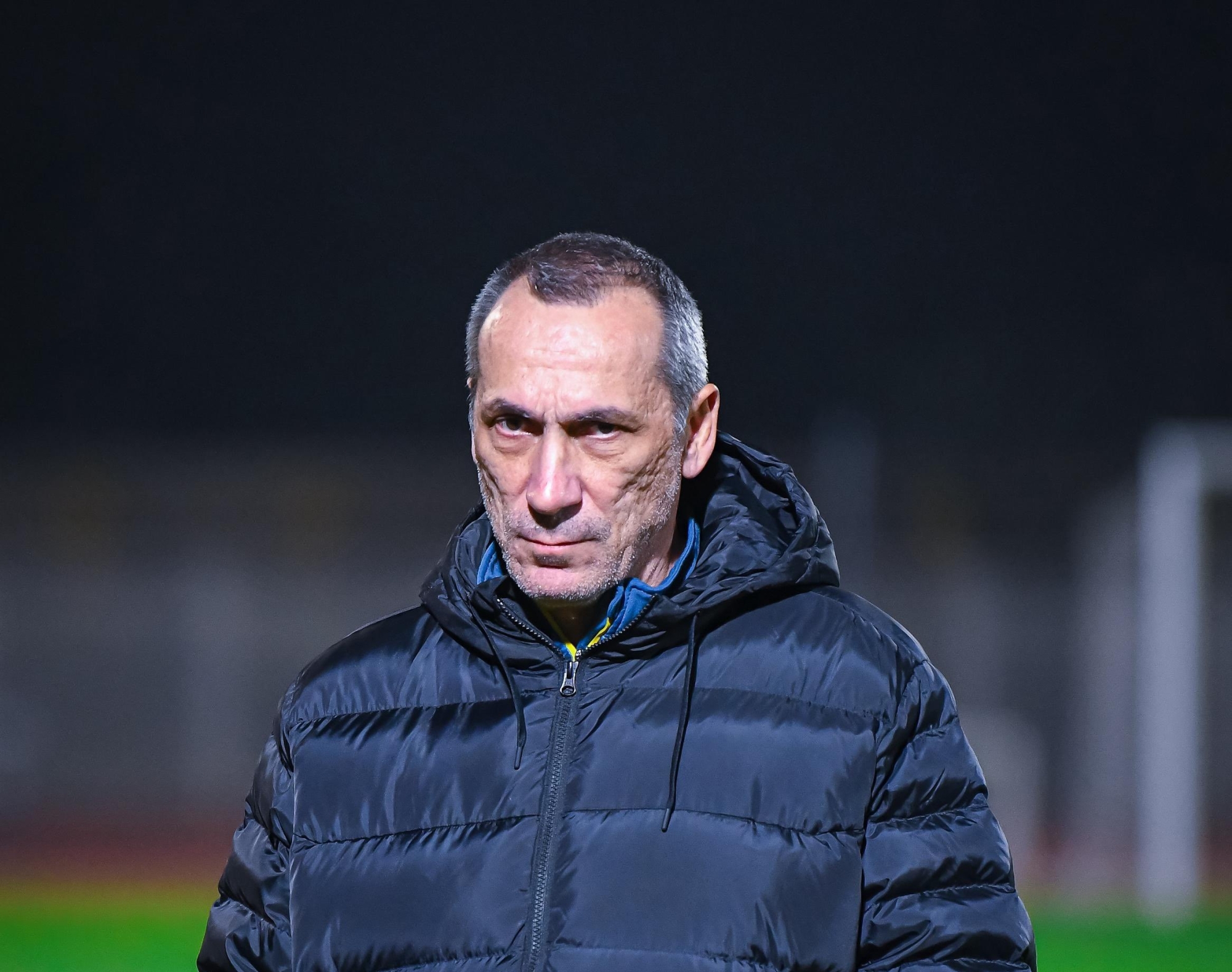 تأكيد رحيل جورجيوس دونيس عن الخليج: تفاصيل عرض تدريب المنتخب السعودي