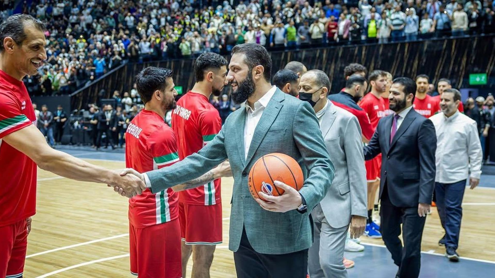 بعد افتتاح صالة الفيحاء بدمشق: رسالة نواف سلام لأحمد الشرع تدعو للاستقرار والإعمار