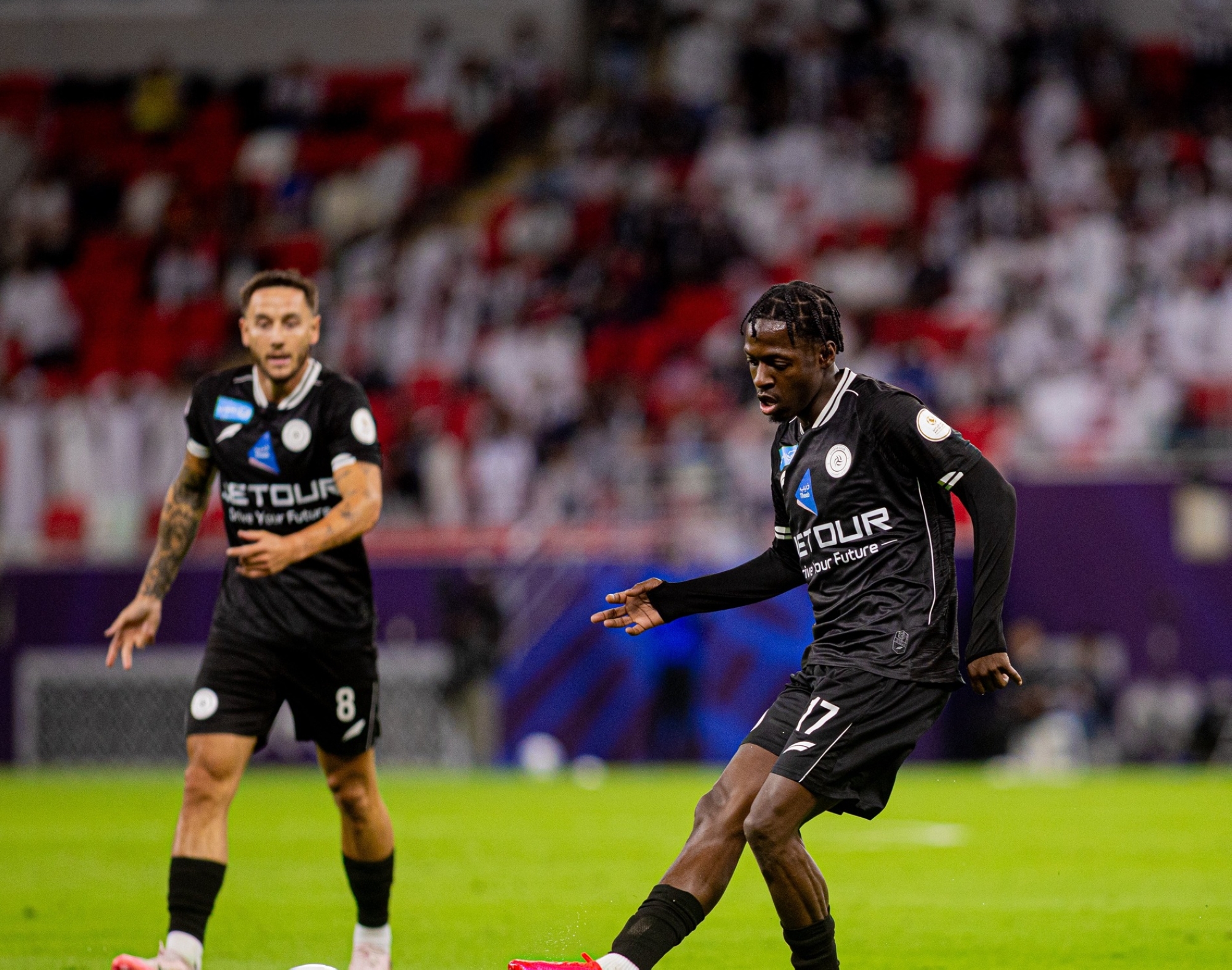 بيان الشباب الصارم: تصعيد رسمي يرفض الأخطاء التحكيمية في نهائي الخليجية