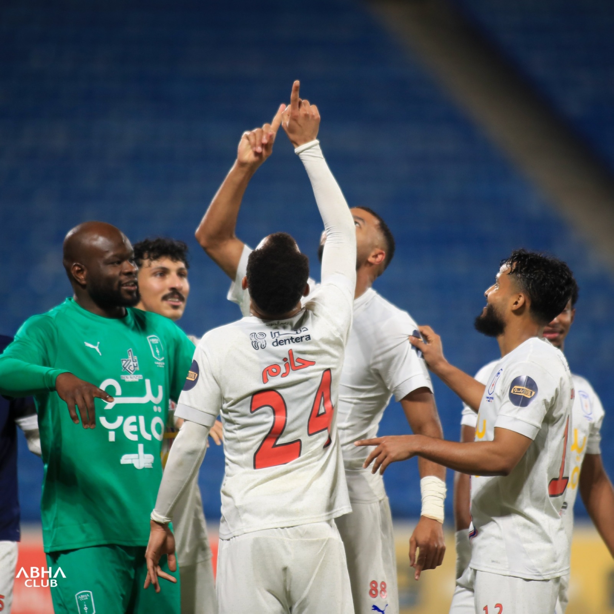 أبها يحسم اللقب الثاني: تتويج أبها بلقب دوري يلو وعودة قوية لدوري روشن!