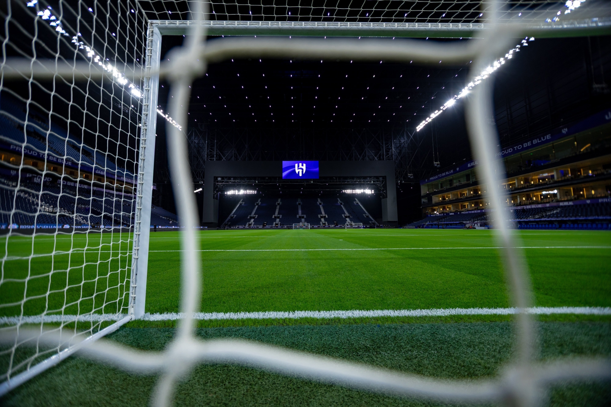 مواجهة ضمك: الهلال يطارد الأرقام القياسية والتاريخ في دوري روشن