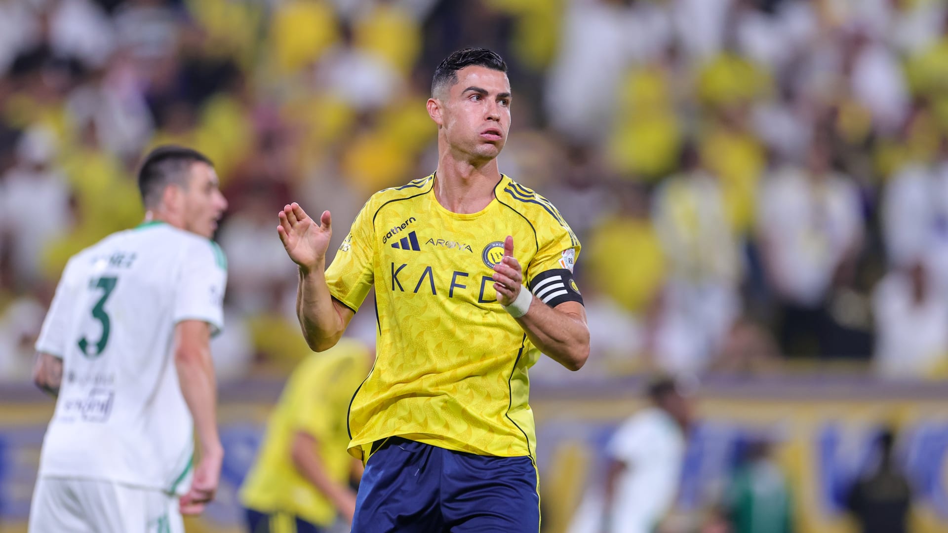 رونالدو يحذر: كيف تؤثر شكاوى اللاعبين المتكررة على سمعة الدوري السعودي عالمياً؟