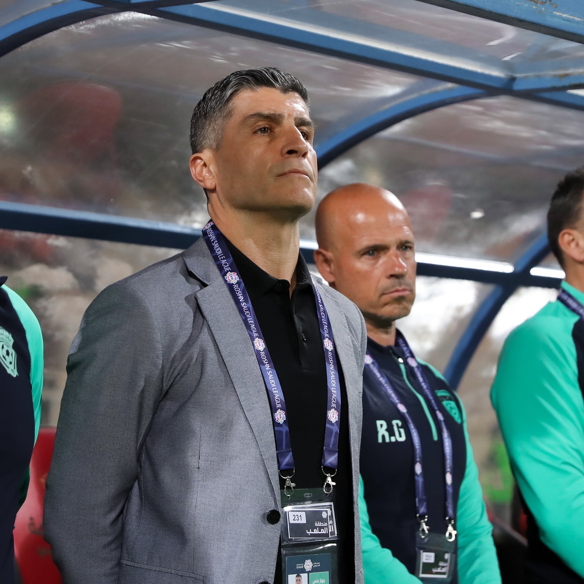 تداعيات التعادل: بيدرو إيمانويل يُبرز تحديات الفيحاء ويوجه انتقادًا حادًا لملعب مباراة الخلود