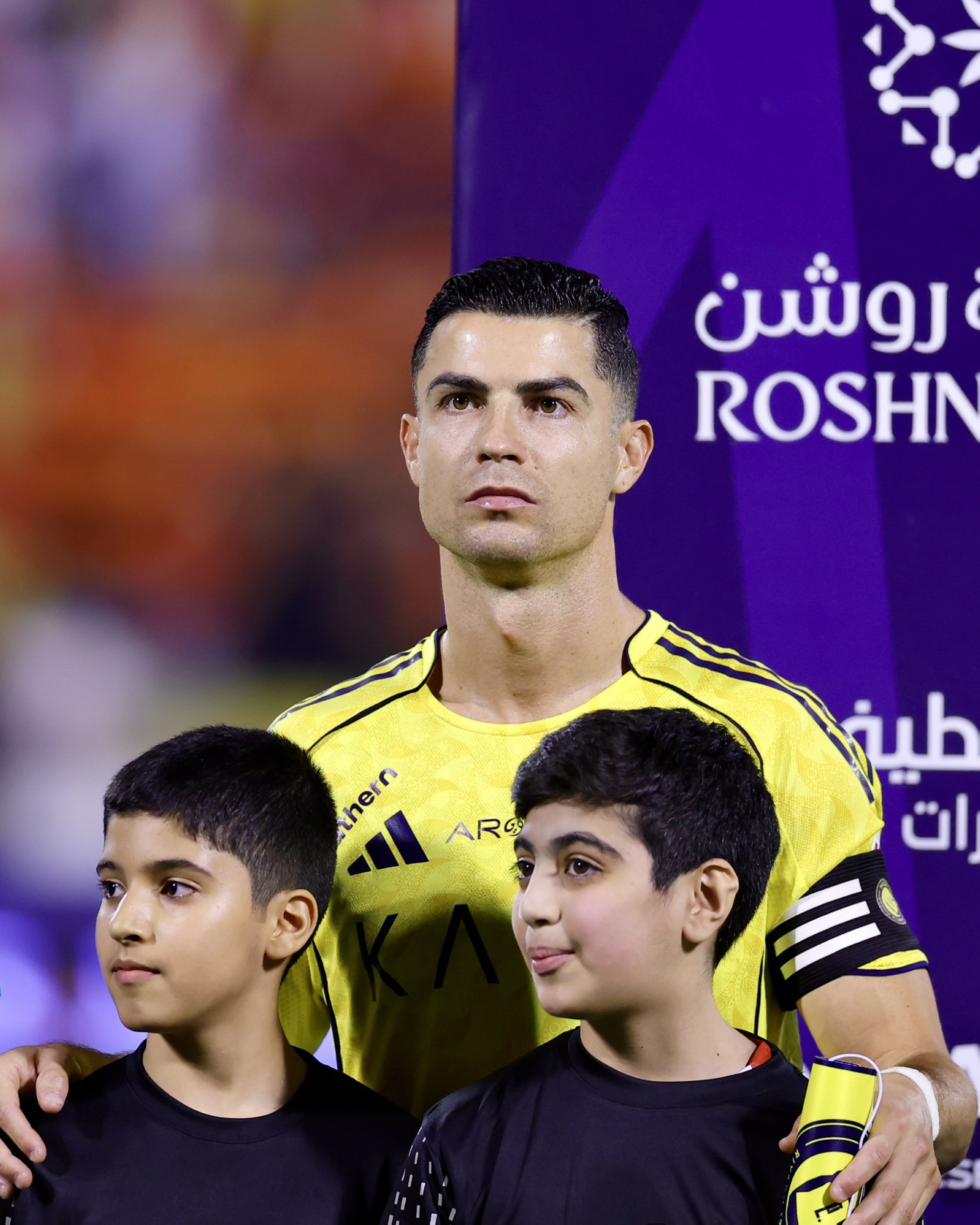 رونالدو يبعث برسالة قوية لجماهير النصر بعد صدمة القادسية: “سنواصل العمل معًا!”