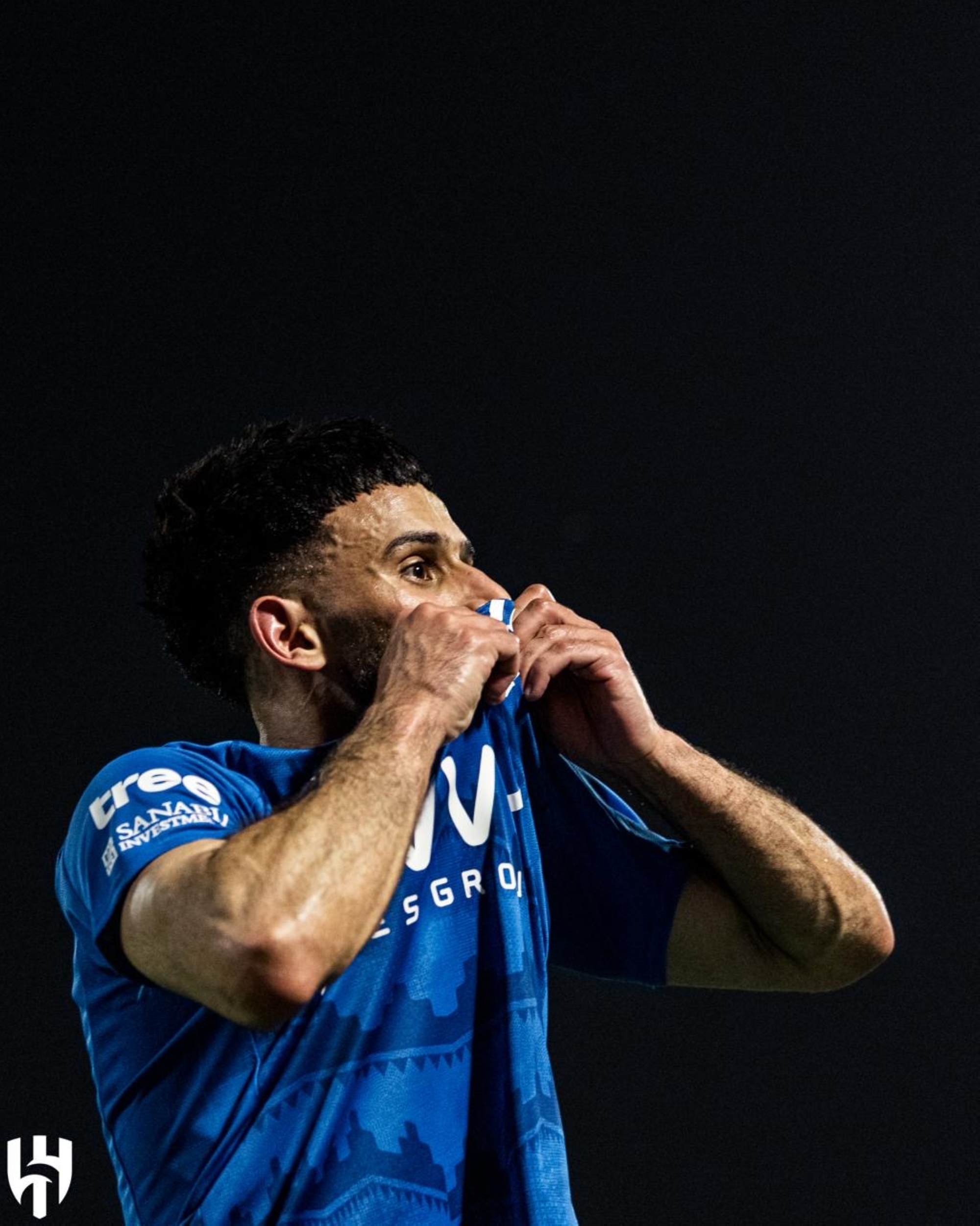 وعد سلطان مندش لجماهير الهلال: لقب الدوري أصبح أقرب من أي وقت مضى!