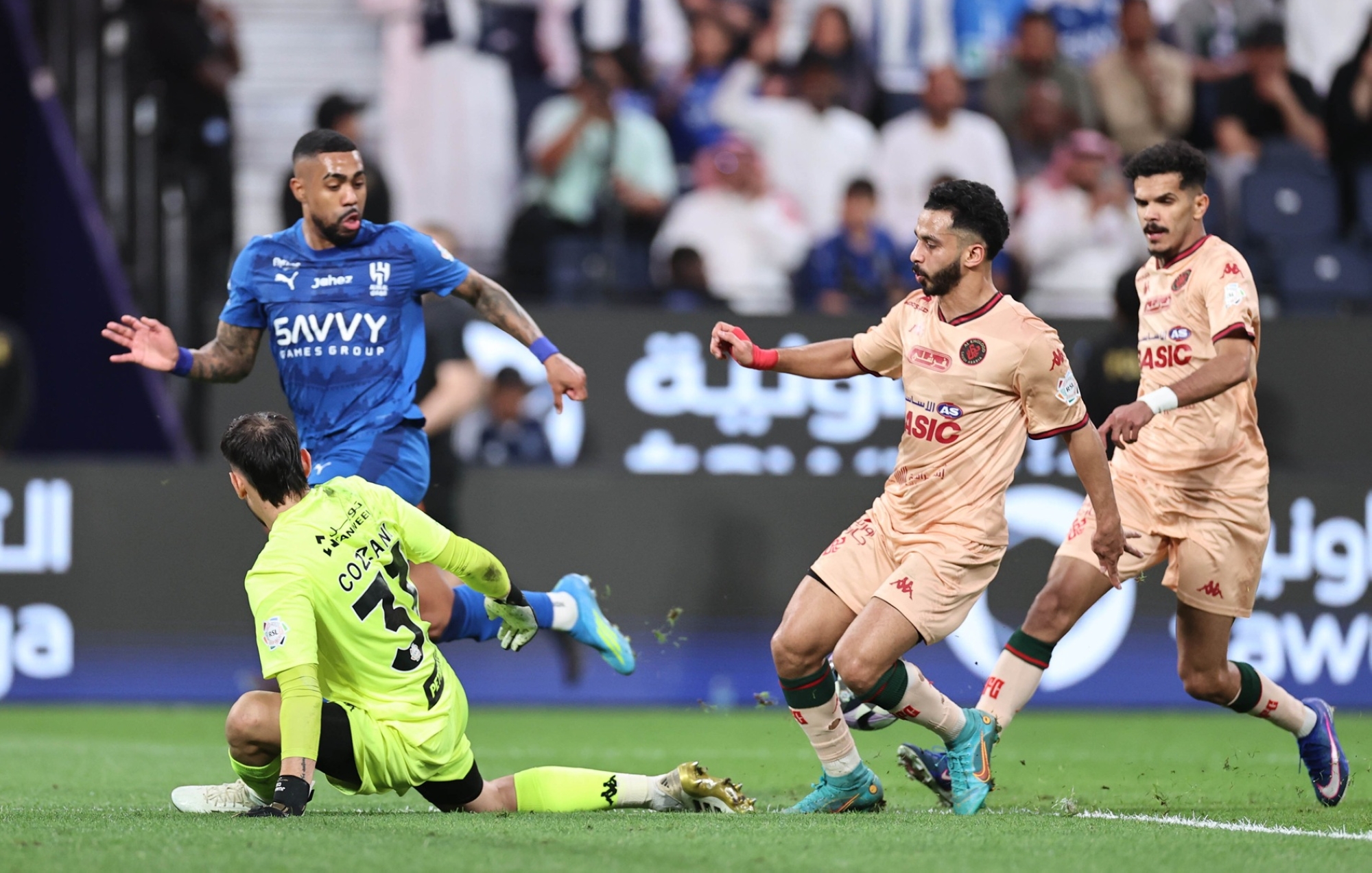 ميزان القوى الاقتصادي: تحليل القيمة السوقية للهلال والخلود قبيل نهائي كأس خادم الحرمين الشريفين