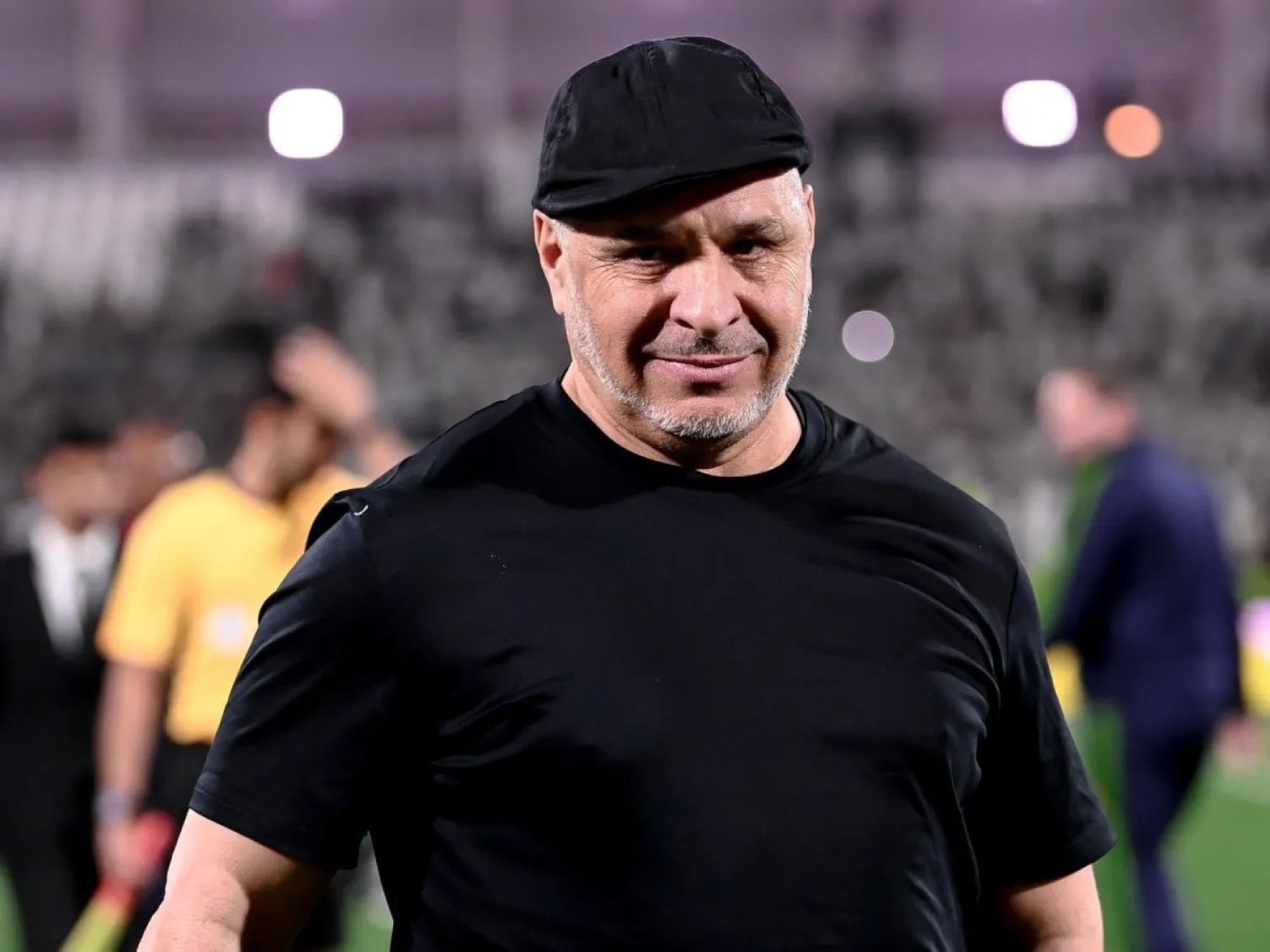 بن زكري يفجرها: الشباب ضحية “ظلم تحكيمي” فادح أمام النصر في دوري روشن!