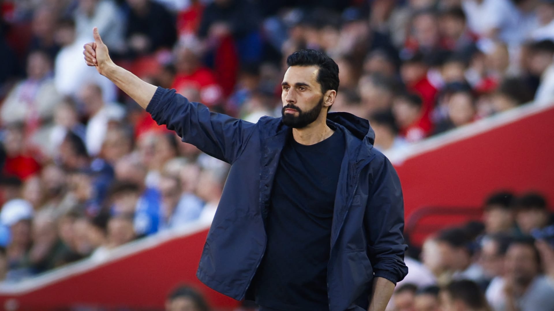 ألفارو أربيلوا: تسريبات غرفة ملابس ريال مدريد “خيانة” وتحدي للولاء