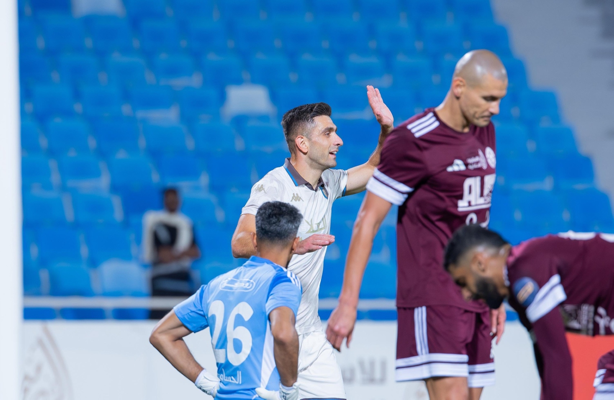 لجنة الانضباط تحسم الجدل: الأسباب الكامنة وراء رفض شكوى العلا ضد الفيصلي في دوري يلو