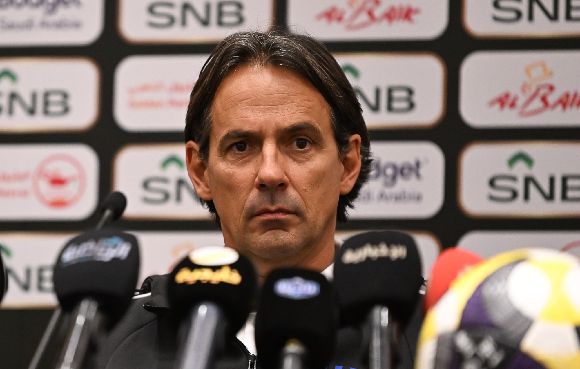إنزاغي يفتح النار: تحليل تصريحات مدرب الهلال الصادمة بعد تعادله المثير مع النصر