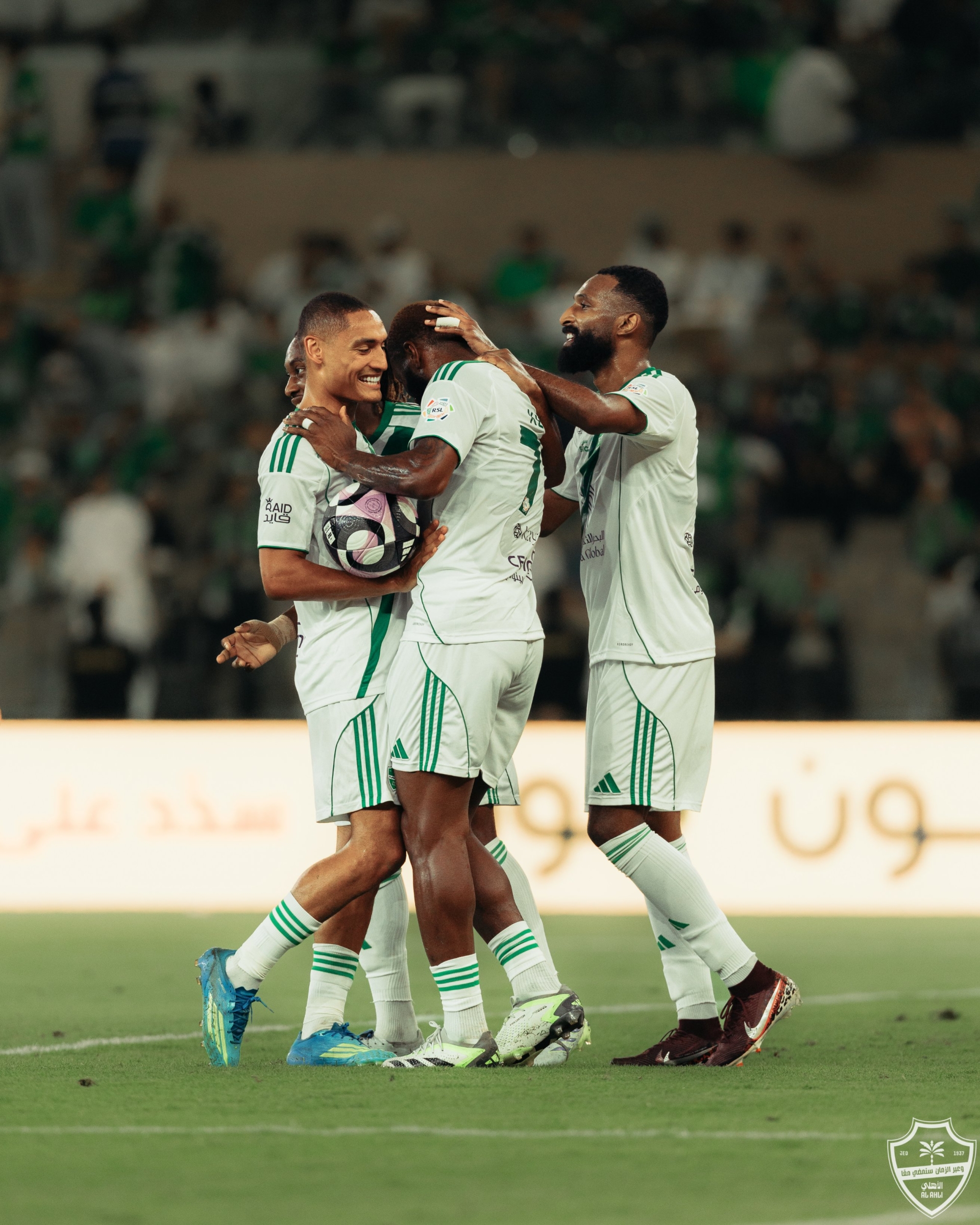 تحليل شامل: تشكيلة الأهلي المتوقعة أمام الخلود في صراع النقاط بدوري روشن