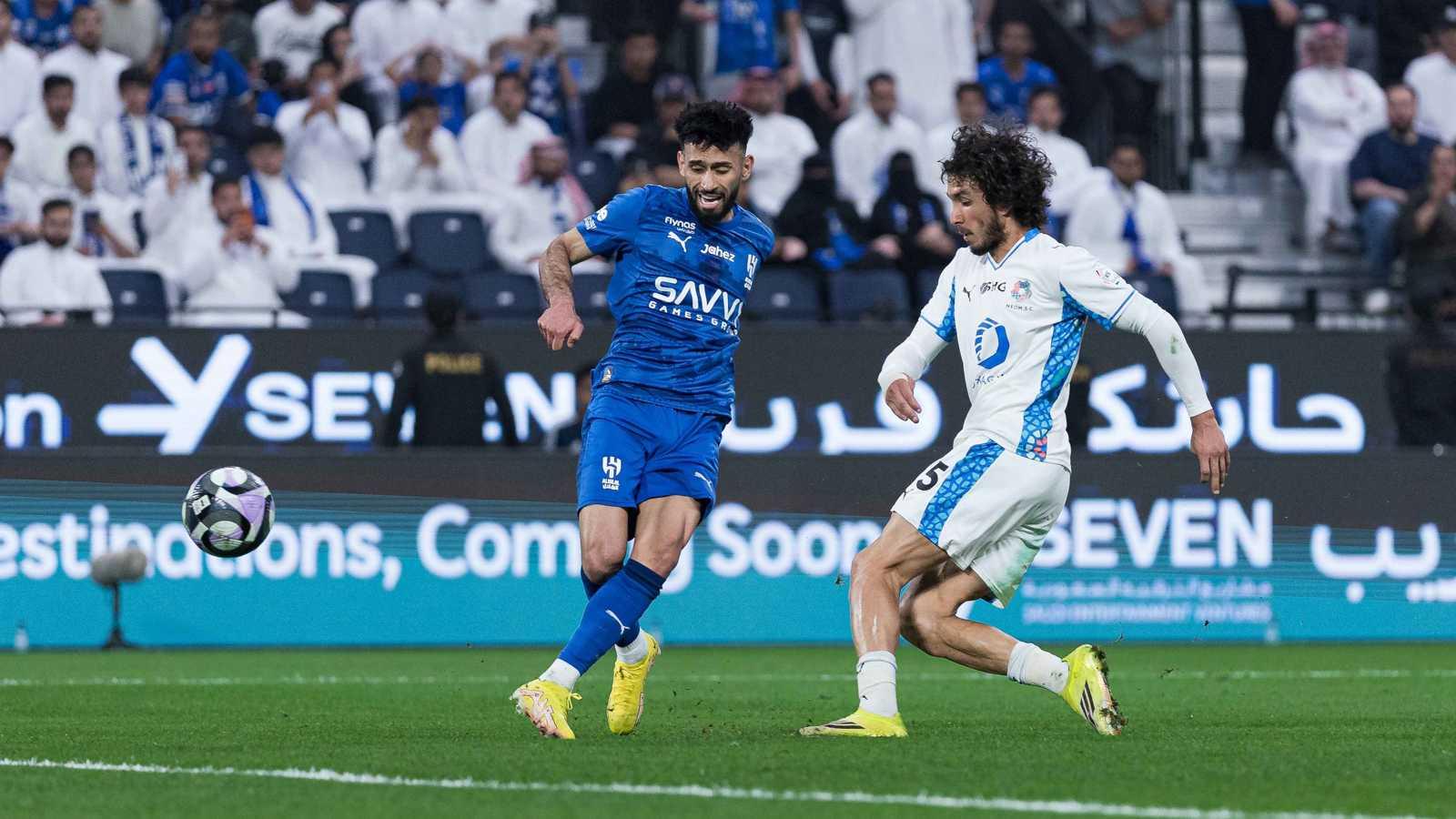 شاهد ملخص وأهداف مباراة الهلال ضد نيوم والأحصائيات