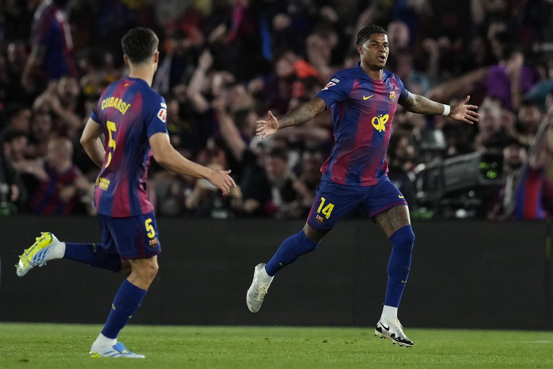 بأمر هانز فليك: كيف يحسم برشلونة مستقبل ماركوس راشفورد
