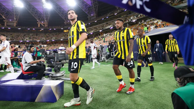 بمليون يورو فقط.. الاتحاد يُفعّل بند الشراء النهائي للمدافع الكاميروني