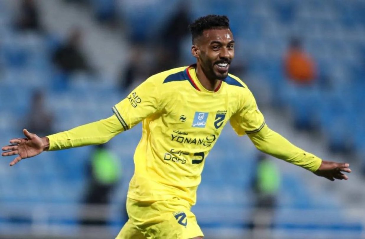 الهلال يقترب من خطف صفقة الحزم نواف الحبشي بعد صراع مع النصر