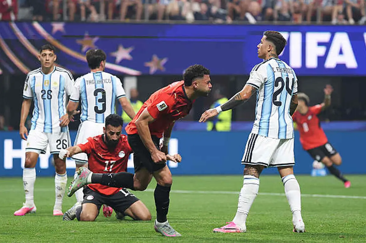 زلزال تحكيمي في المونديال.. الجبلاية تطلب رسميًا استبعاد ليتكسير وطاقمه بعد فضيحة الأرجنتين