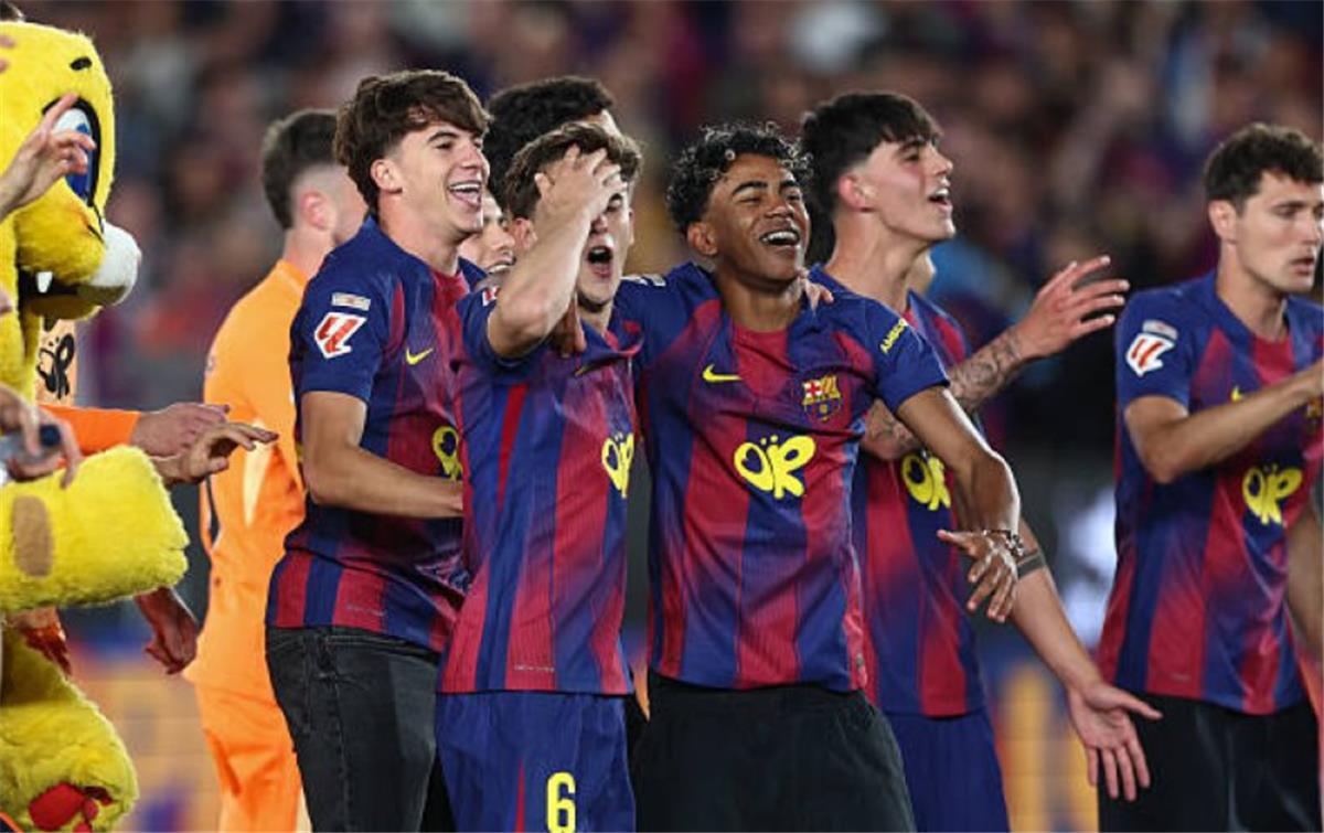 موقف برشلونة من التعاقد مع نجم بايرن ميونخ