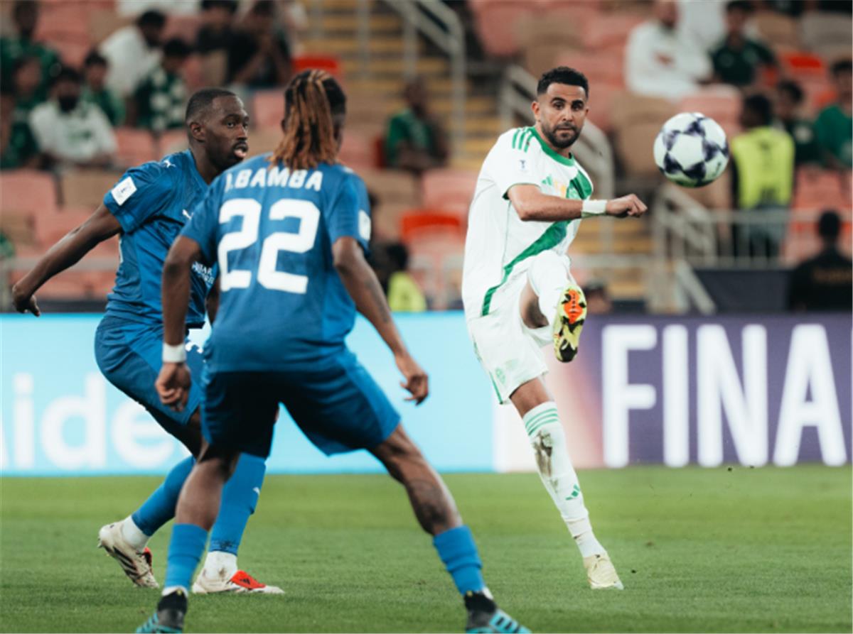 وجهة رياض محرز القادمة في الدوري السعودي عقب رحيله عن الأهلي