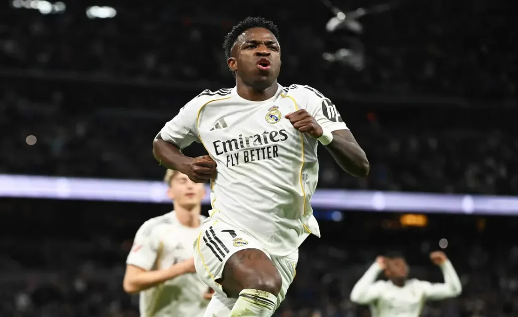 حُسمت رسمياً.. تفاصيل تجديد عقد فينيسيوس جونيور مع ريال مدريد حتى 2032 ودرء خطر أرسنال