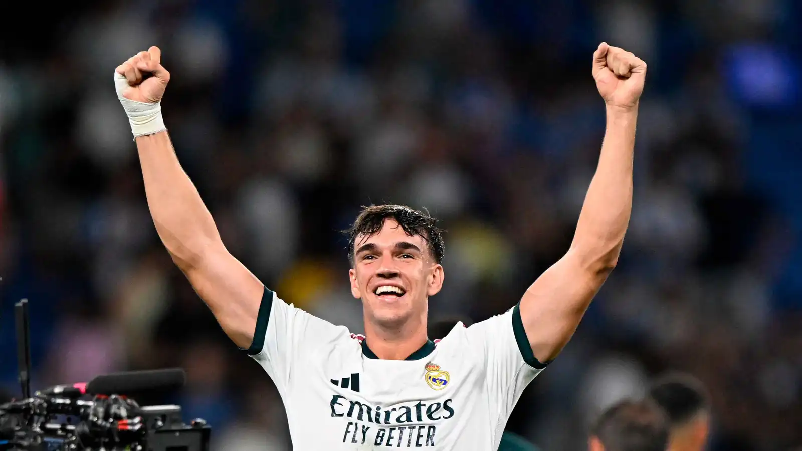 هدف كارلوس إسبي القاتل يكرر سيناريو راؤول التاريخي مع ريال مدريد