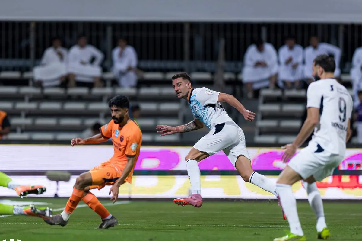 ملخص مباراة الفيحاء والهلال في الدوري السعودي وثلاثية الصدارة