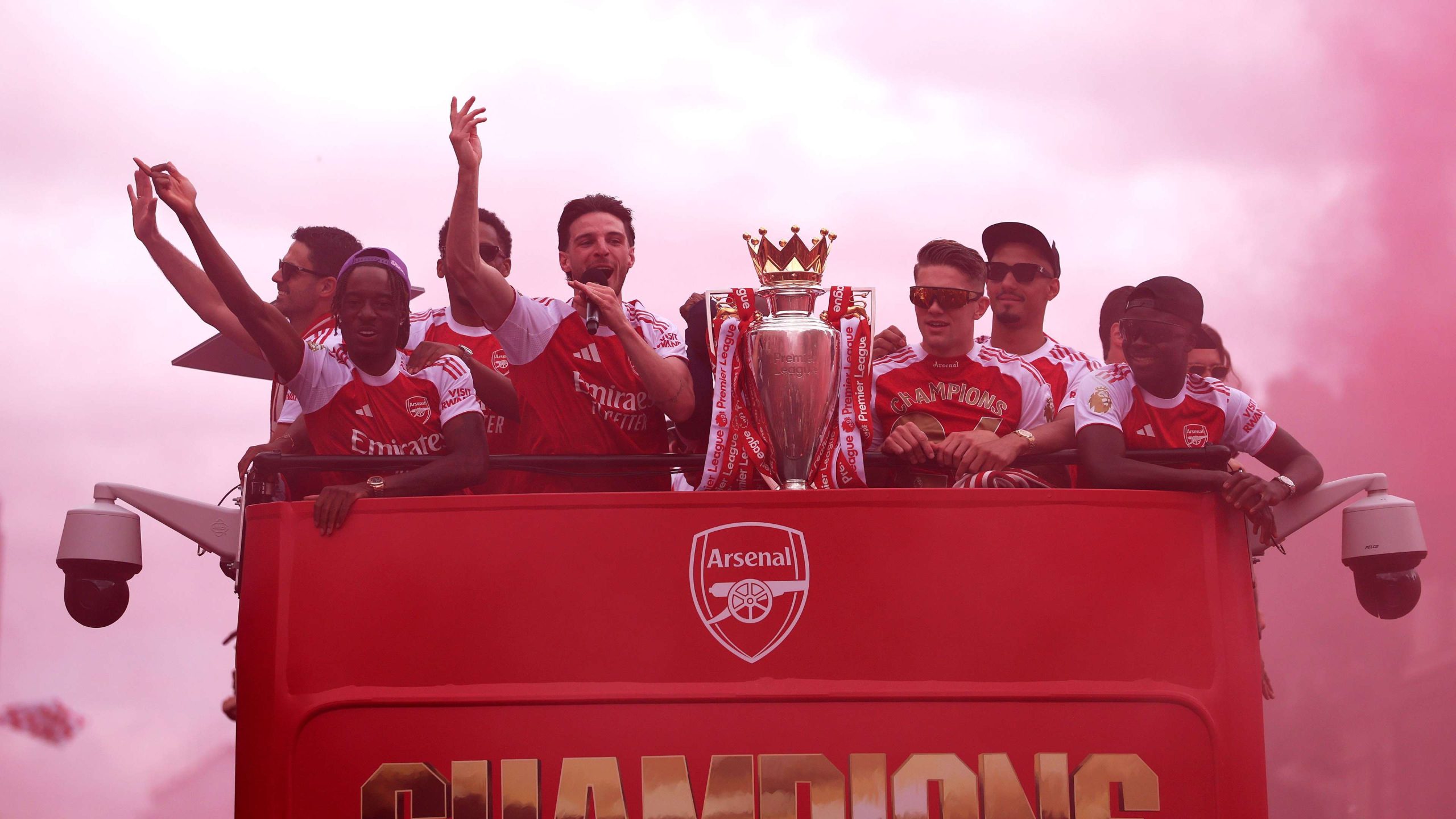 ما هي صفقات آرسنال في صيف 2026: القادمون والراحلون