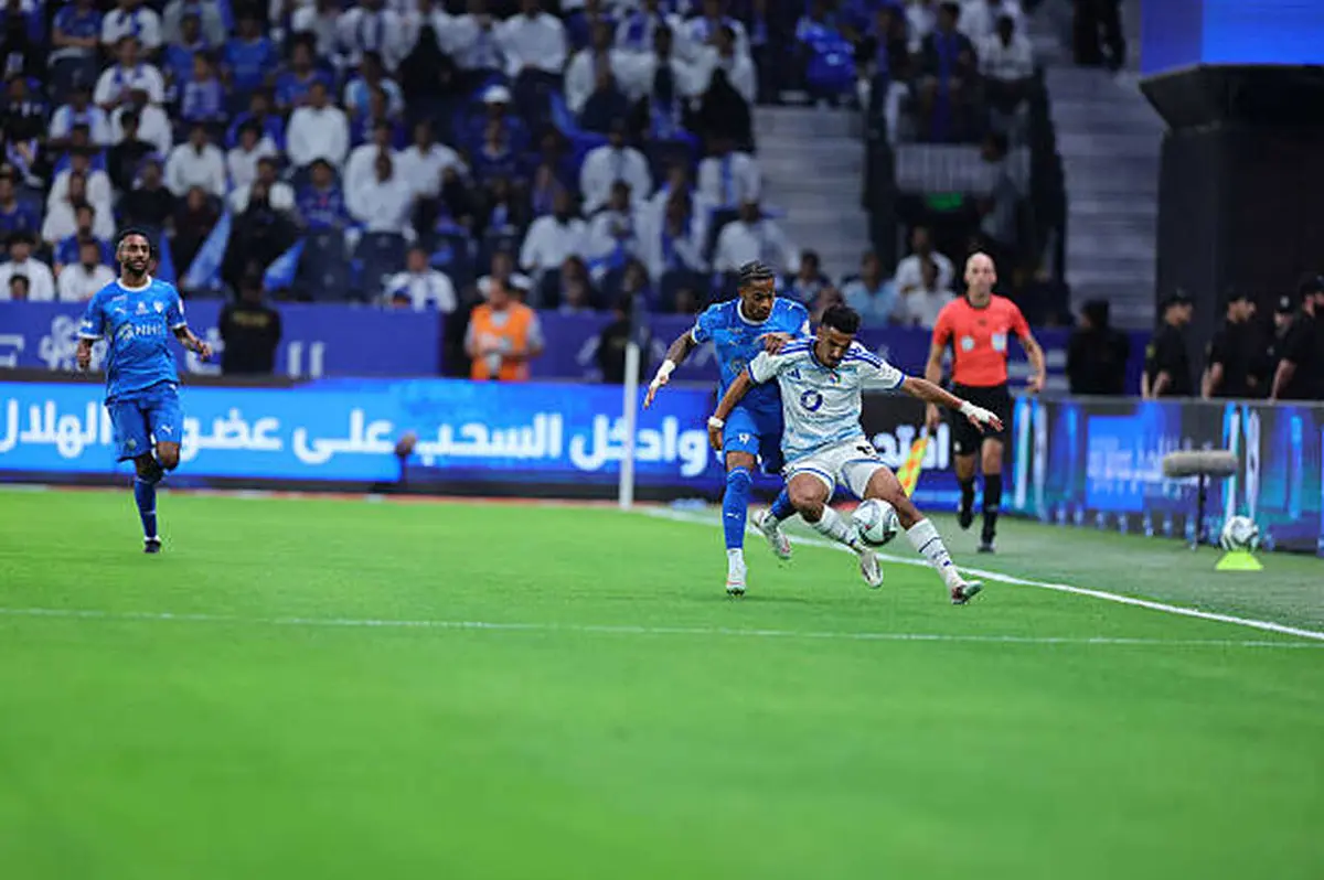 ملخص مباراة الهلال ضد نيوم.. النتيجة والأهداف والت والإحصائيات