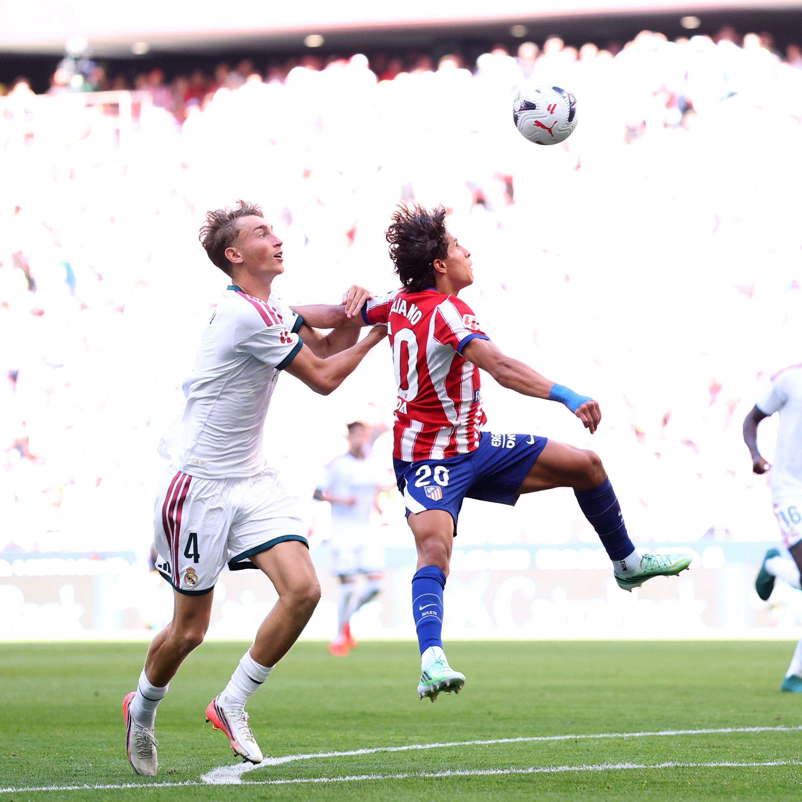 كيف طرد هويسن يفسد خطة مورينيو أمام أتلتيكو مدريد؟