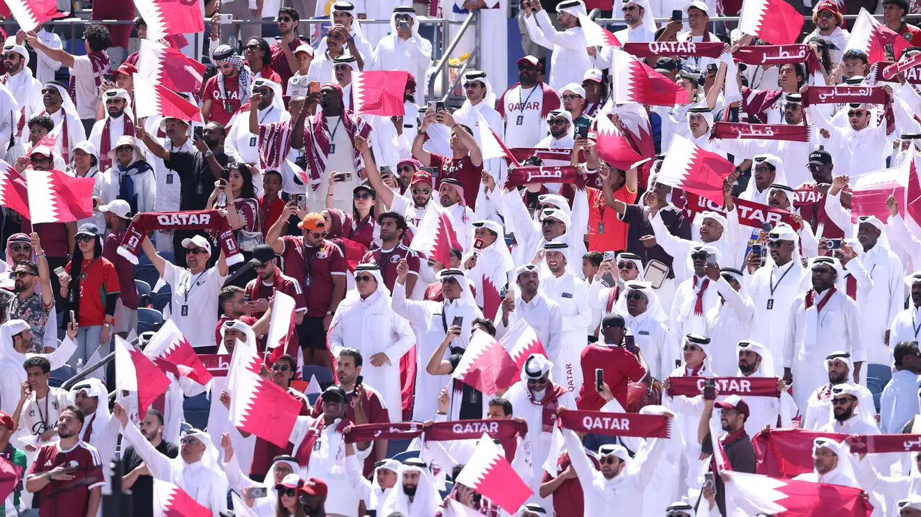 القنوات الناقلة لمباراة قطر والبحرين في خليجي 27 والمعلق والموعد