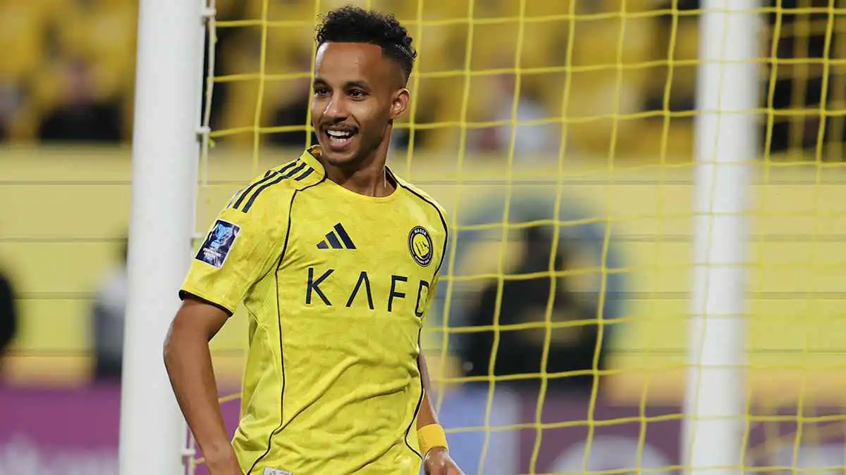 ضربة للمنافسين.. تفاصيل تجديد عقد عبد الرحمن غريب مع النصر حتى 2028