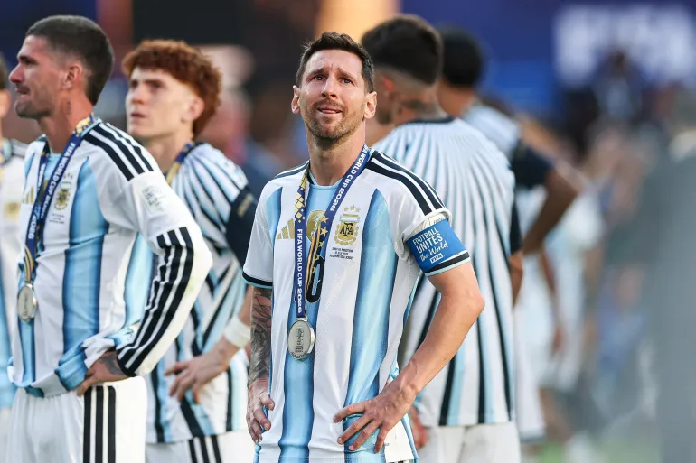 تفاصيل أسباب اعتزال ليونيل ميسي دولياً ونهاية مسيرة التانغو