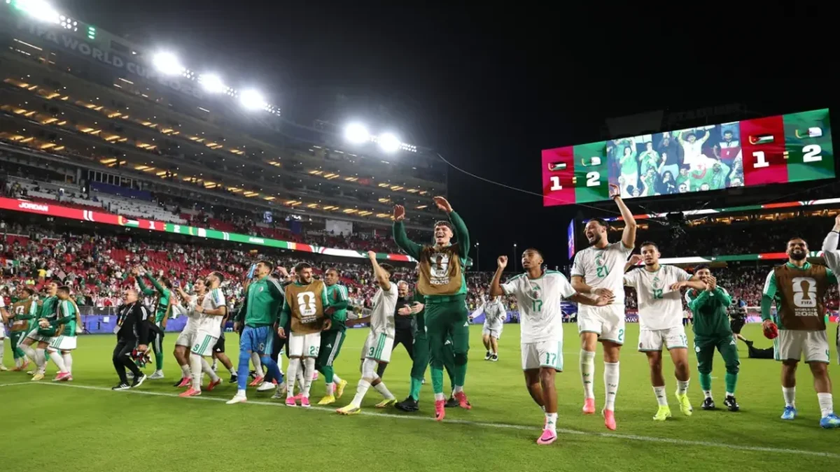 قائمة منتخب الجزائر الرسمية لمواجهتي زامبيا وبوروندي.. حمداني يختار 26 لاعبا وودية النيجر