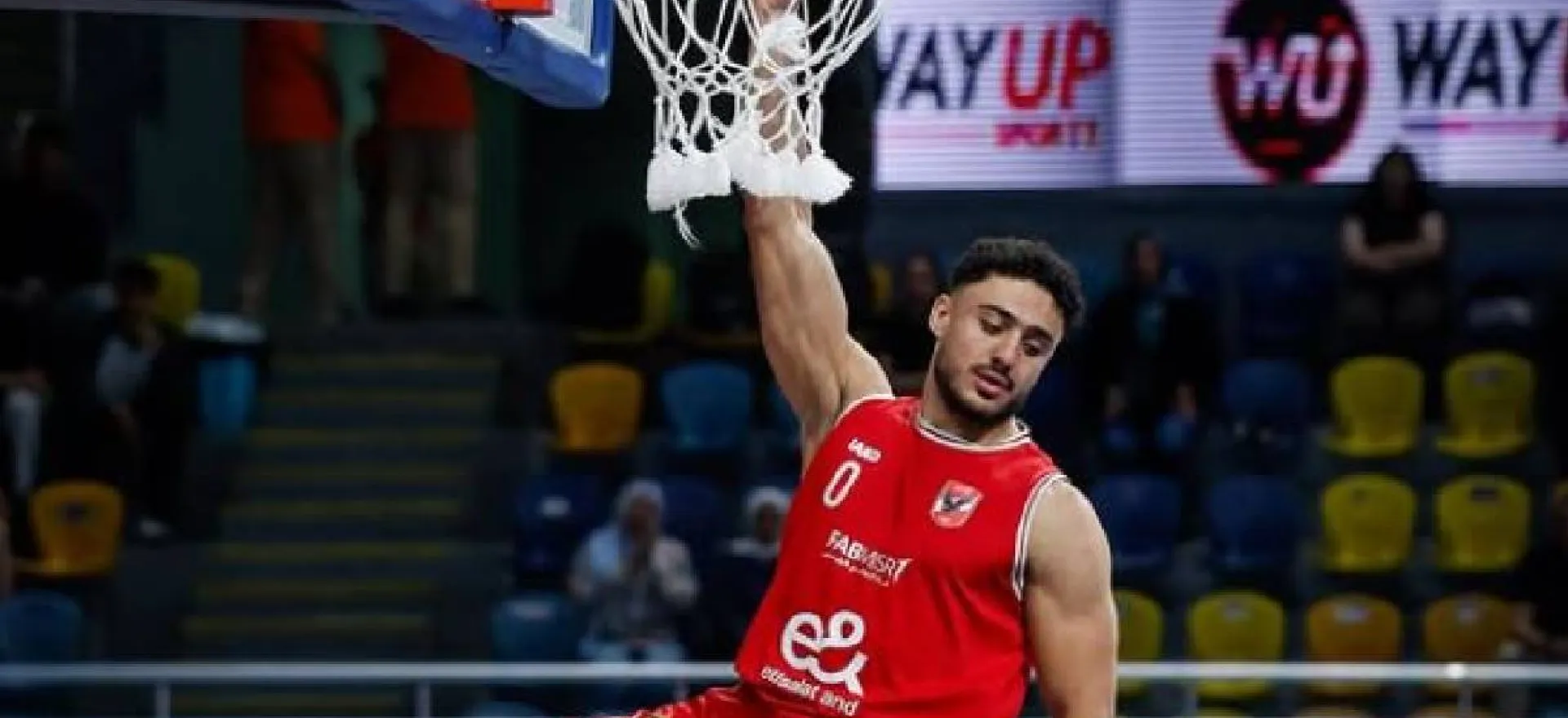 إيقاف عمرو زهران لاعب سلة الأهلي 3 أشهر وتغريمه 200 ألف جنيه بقرار رسمي