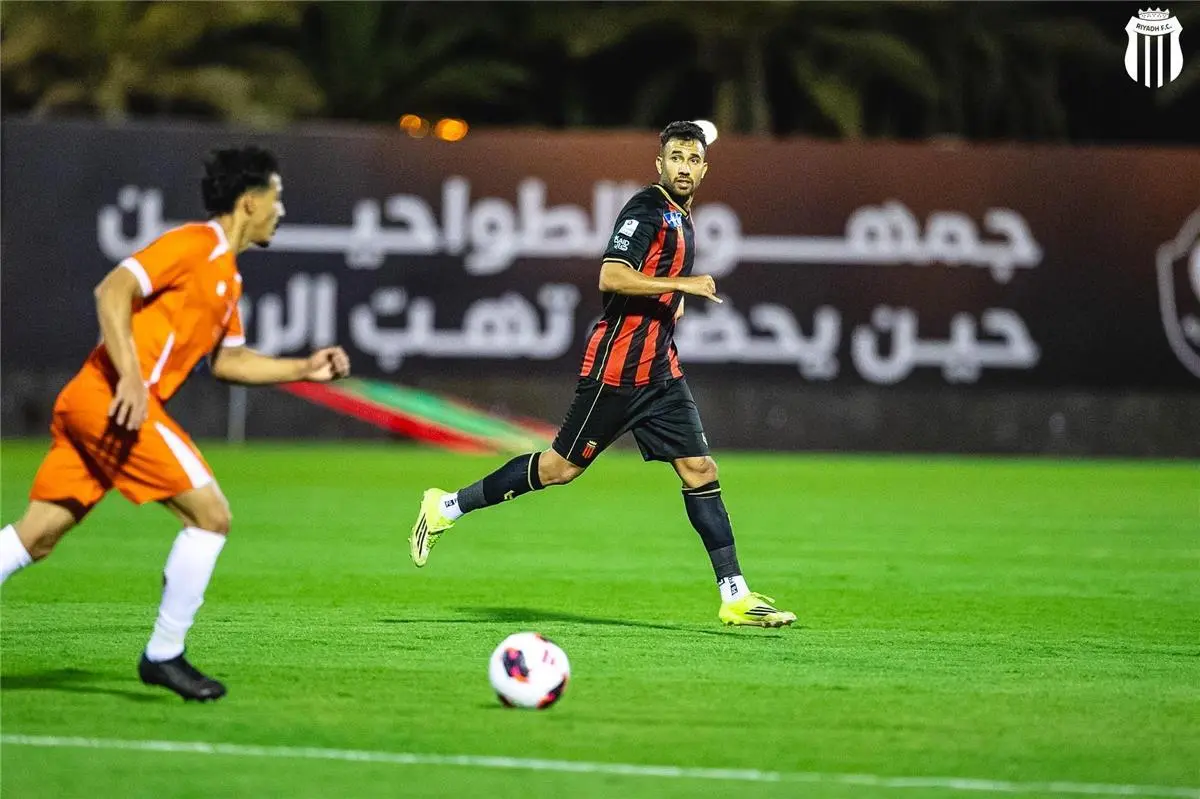 ملخص مباراة الخليج ضد الرياض.. النتيجة والأهداف والترتيب والإحصائيات