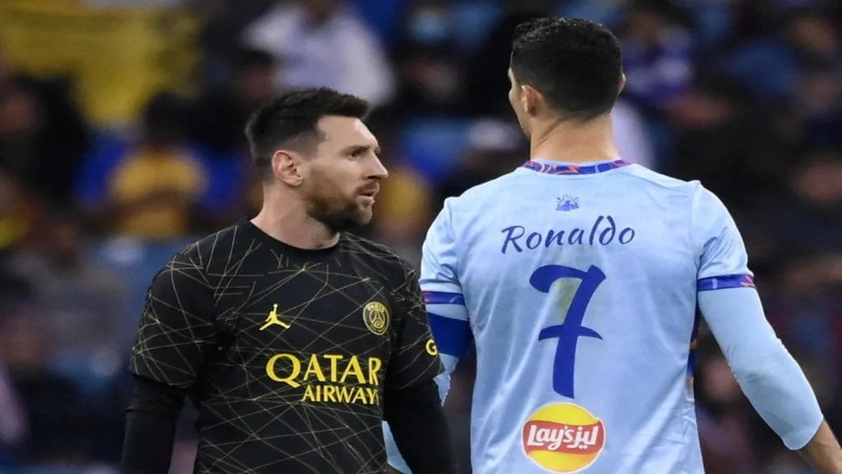 ميسي ورونالدو معاً بقميص واحد في مباراة اعتزال كارلوس تيفيز على ملعب لا بومبونيرا