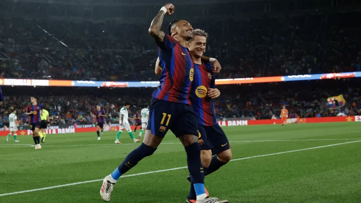 تصريحات رودري بعد فوز برشلونة على إشبيلية.. ماذا قال عن جوارديولا وتألق رافينيا؟