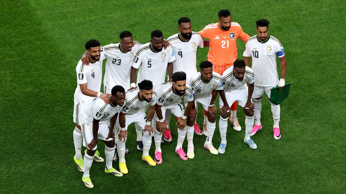 القنوات المفتوحة الناقلة لمباراة السعودية وعمان في خليجي 27 والمعلقين والموعد