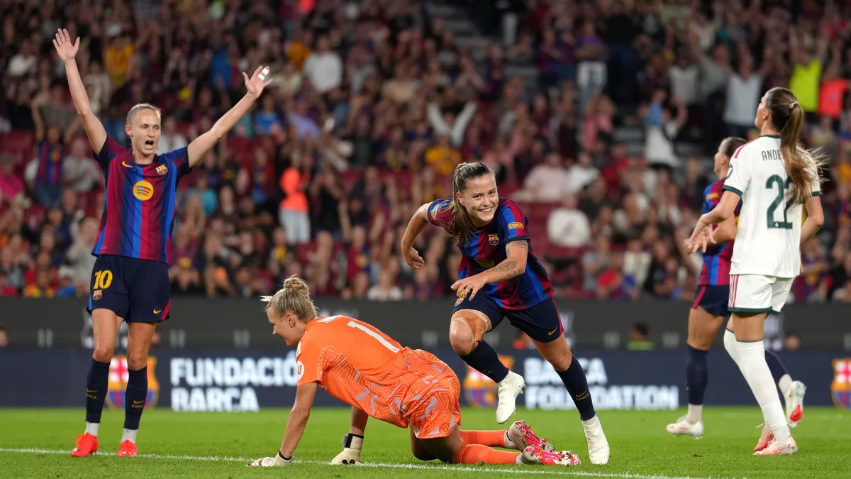 برشلونة يسحق ريال مدريد بسباعية تاريخية في كلاسيكو الدوري الإسباني للسيدات