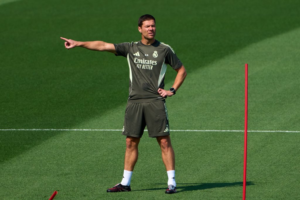 ألونسو يكسر صمته: رحلتي مع ريال مدريد انتهت مبكرًا ولا أشعر بالغضب وتفاصيل الموقف الرسمي