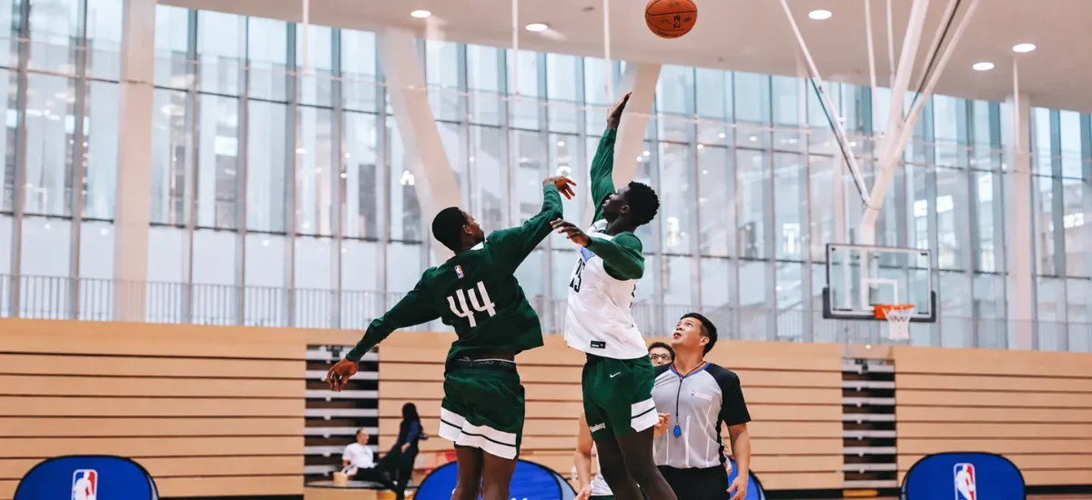 من العروض الترفيهية إلى الأكاديميات الدائمة.. كيف تقود NBA ثورة تطوير كرة السلة في الشرق الأوسط؟